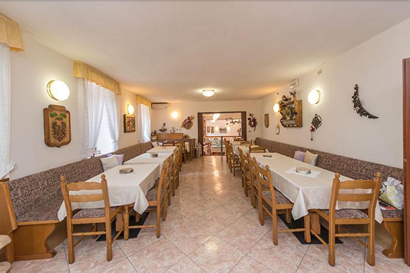 Albergo Antica Rosa Левико Терме Екстериор снимка