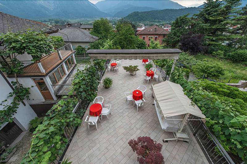 Albergo Antica Rosa Левико Терме Екстериор снимка