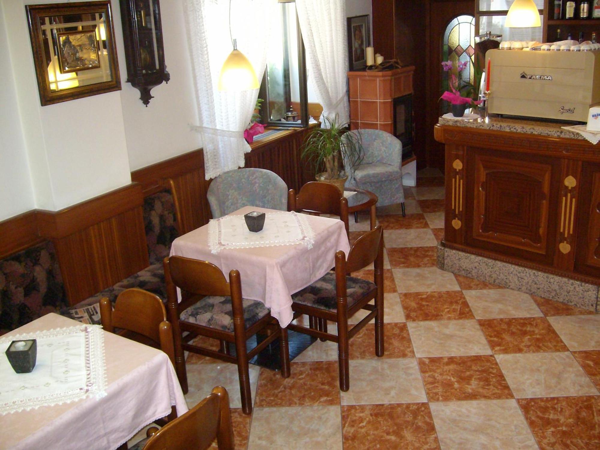 Albergo Antica Rosa Левико Терме Екстериор снимка