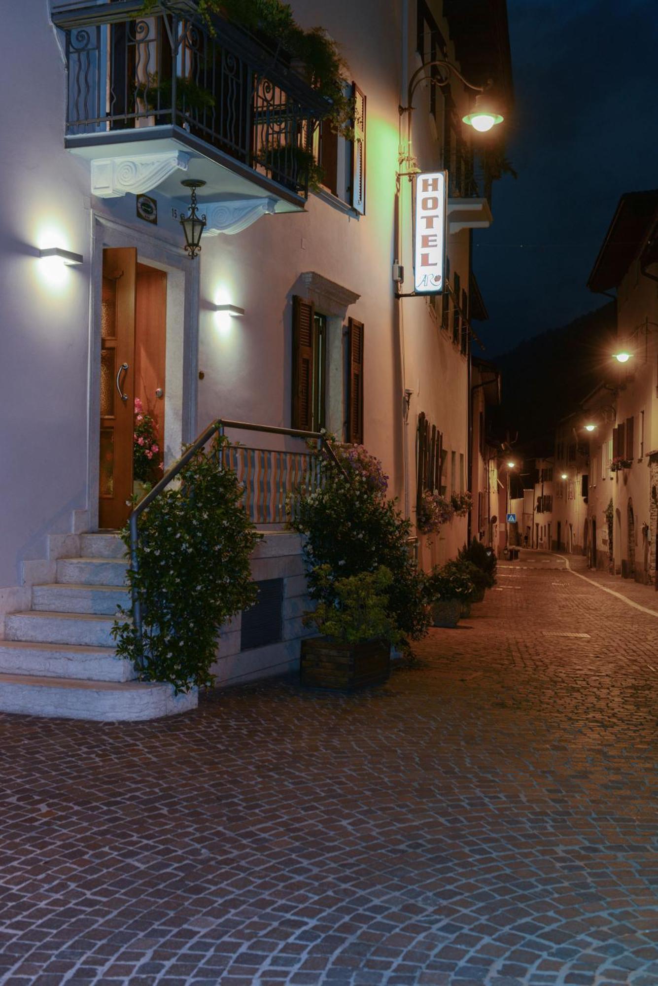 Albergo Antica Rosa Левико Терме Екстериор снимка