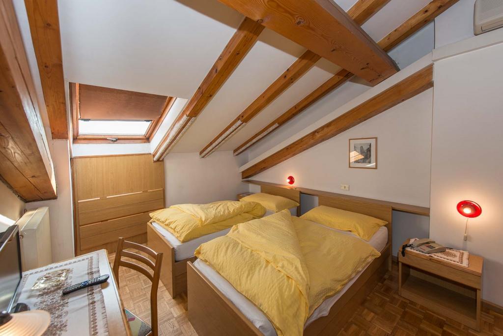 Albergo Antica Rosa Левико Терме Екстериор снимка