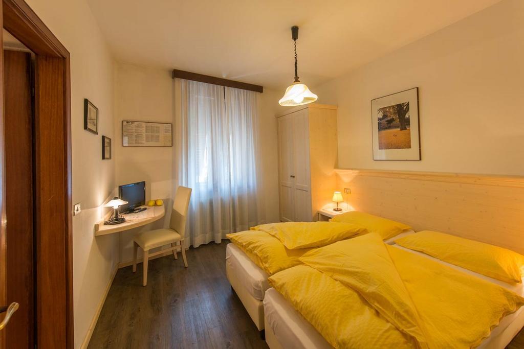 Albergo Antica Rosa Левико Терме Екстериор снимка