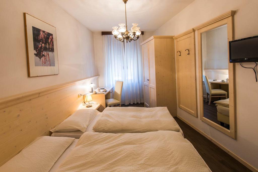 Albergo Antica Rosa Левико Терме Екстериор снимка